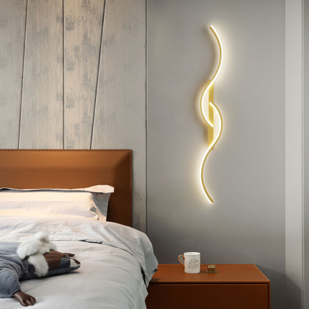 Lumor Modern Linear Wave Wall Lamp — Black & Gold, Dimmable