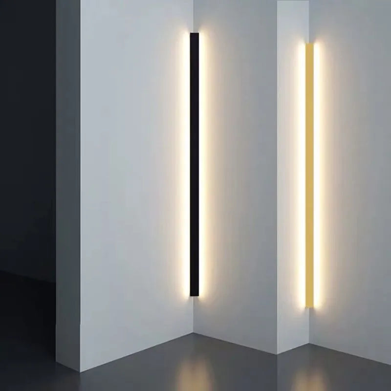 Applique murale linéaire en métal Gravo — minimaliste, câblée, or/noir/blanc