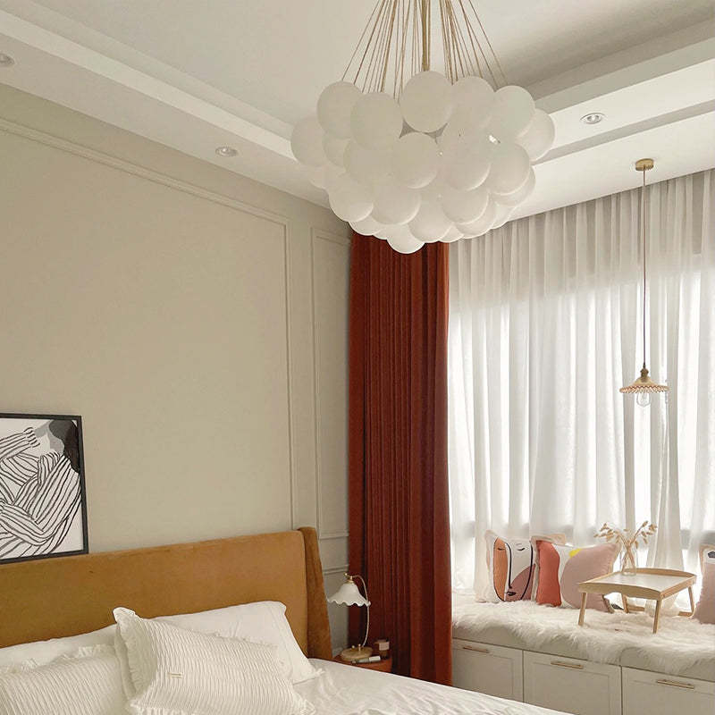 Aurea tervezői függeszték fém és üveg anyagból modern szobákhoz