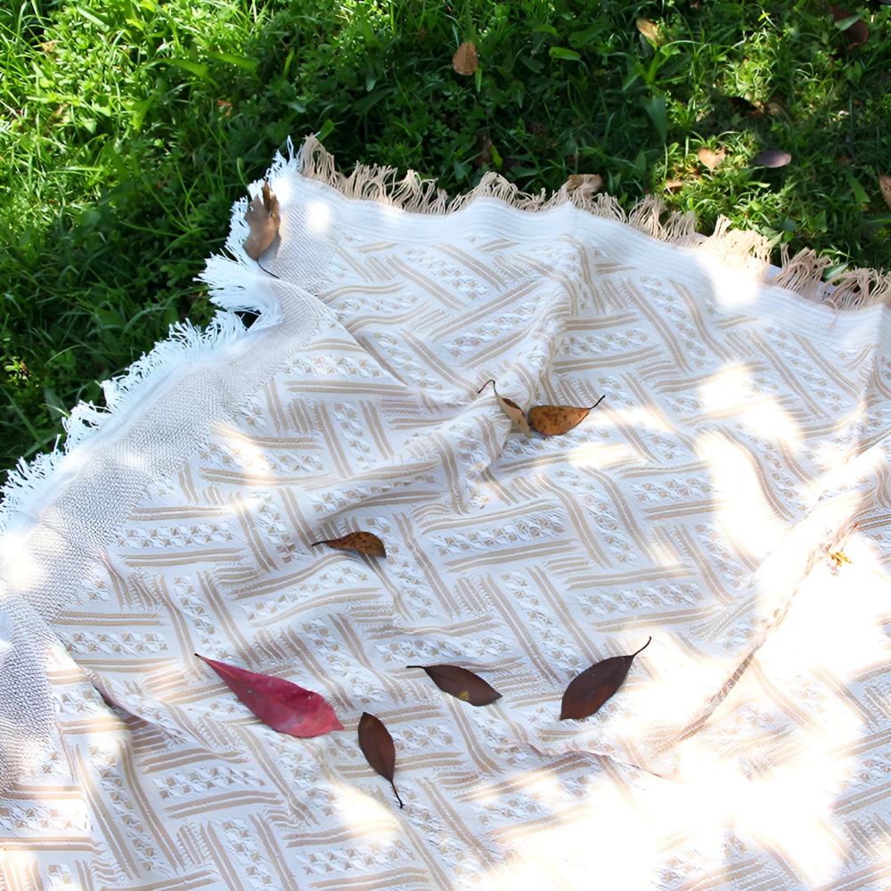Summit Grove Picnic Mat: Durable, Waterproof, And Portable For Outdoor Comfort