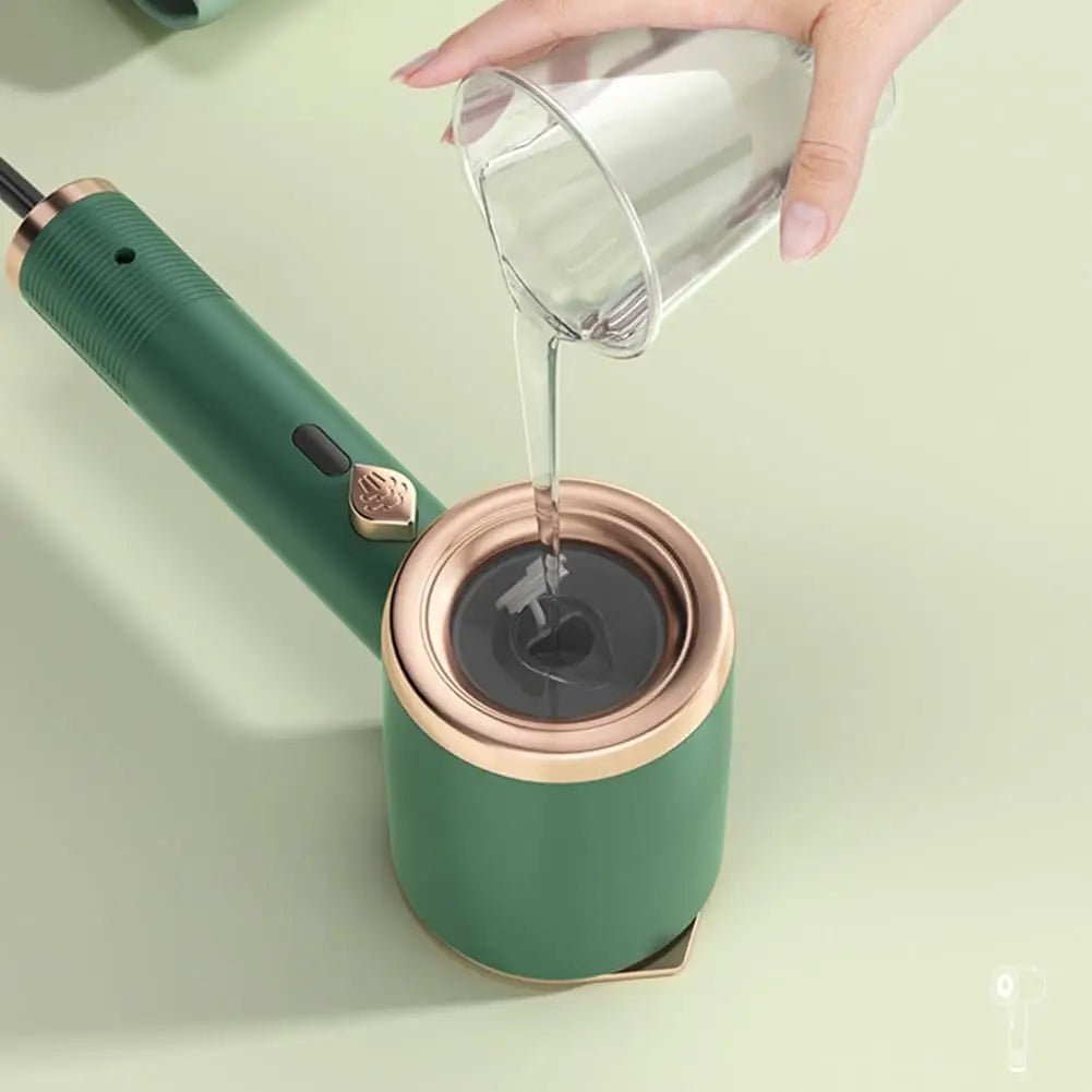 WrinkleAway tragbarer Dampfglätter mit Titanplatte und 50-ml-Tank für Reisende