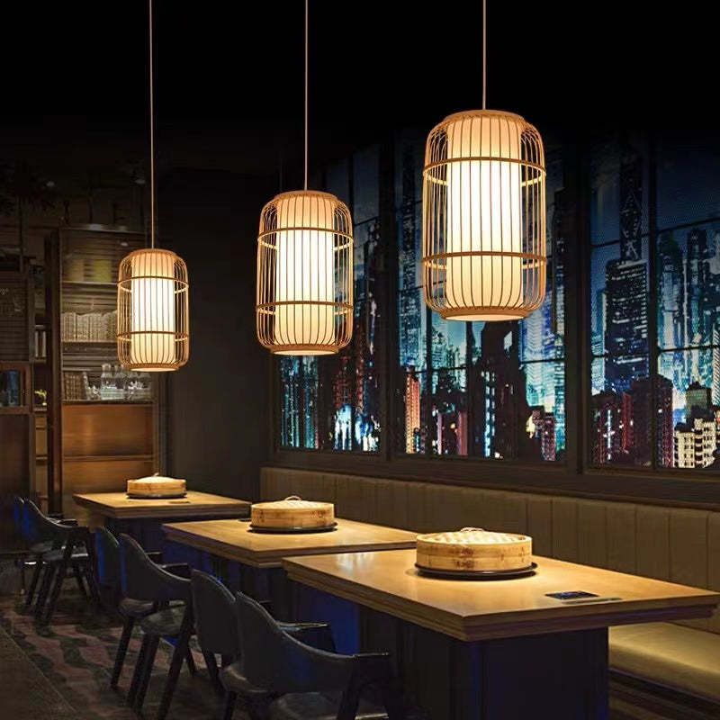 Suspension Kuro en rotin tressé à la main — Plafonnier vintage en bambou