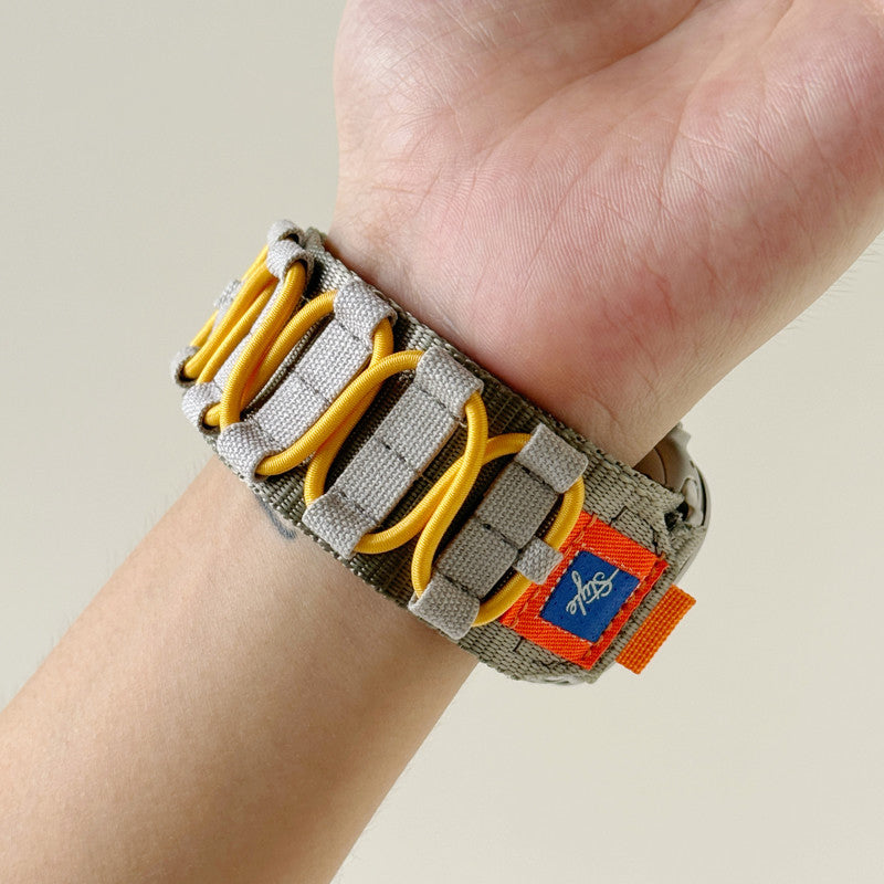 سوار من النايلون المنسوج بتصميم أنيق لساعة آبل