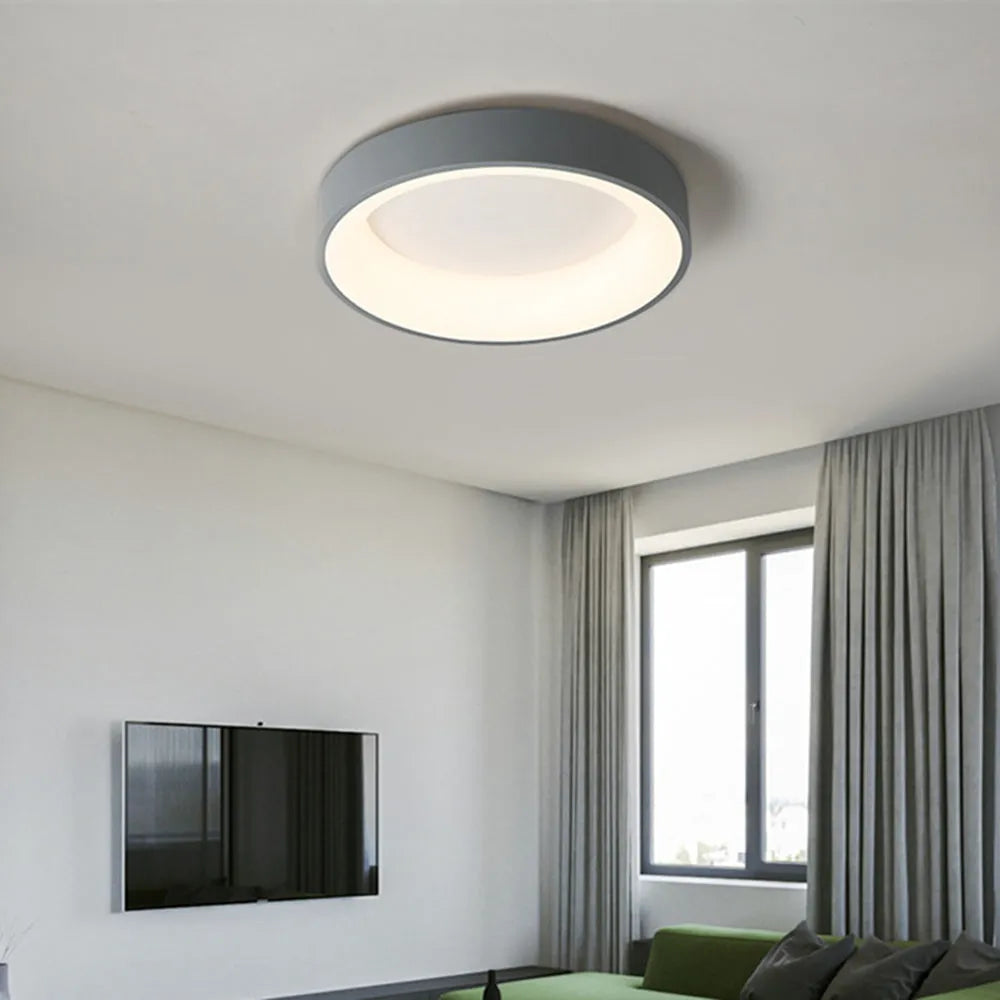 Aera-loftlampe — konkavt design i hvid og grå