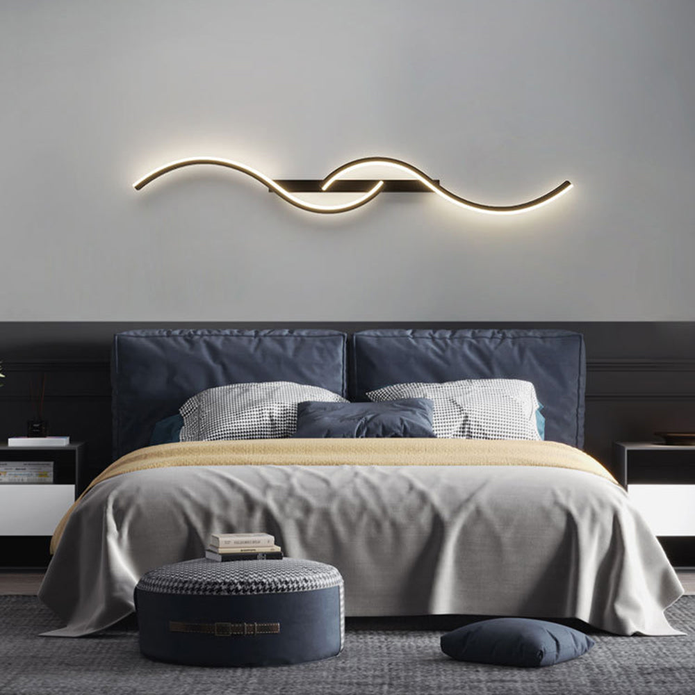 Lumor Modern Linear Wave Wall Lamp — Black & Gold, Dimmable