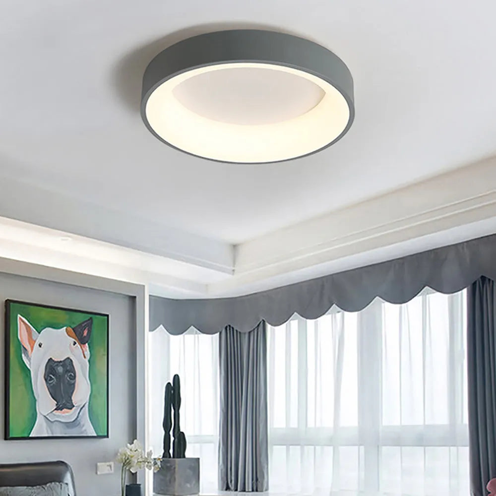 Aera-loftlampe — konkavt design i hvid og grå