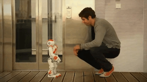 Högteknologisk artificiell intelligensrobot – avancerad humanoid följeslagare