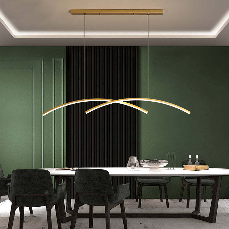 Lustră suspendată liniară/cu dublă curbă Arisha — structură metalică modernă, negru și auriu