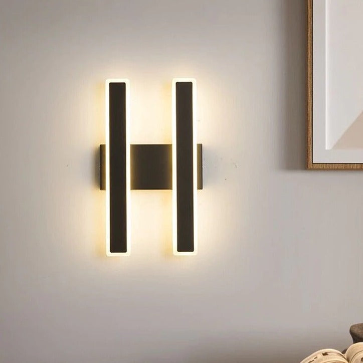 Moderne LED-væglampe – lange lyssprosser