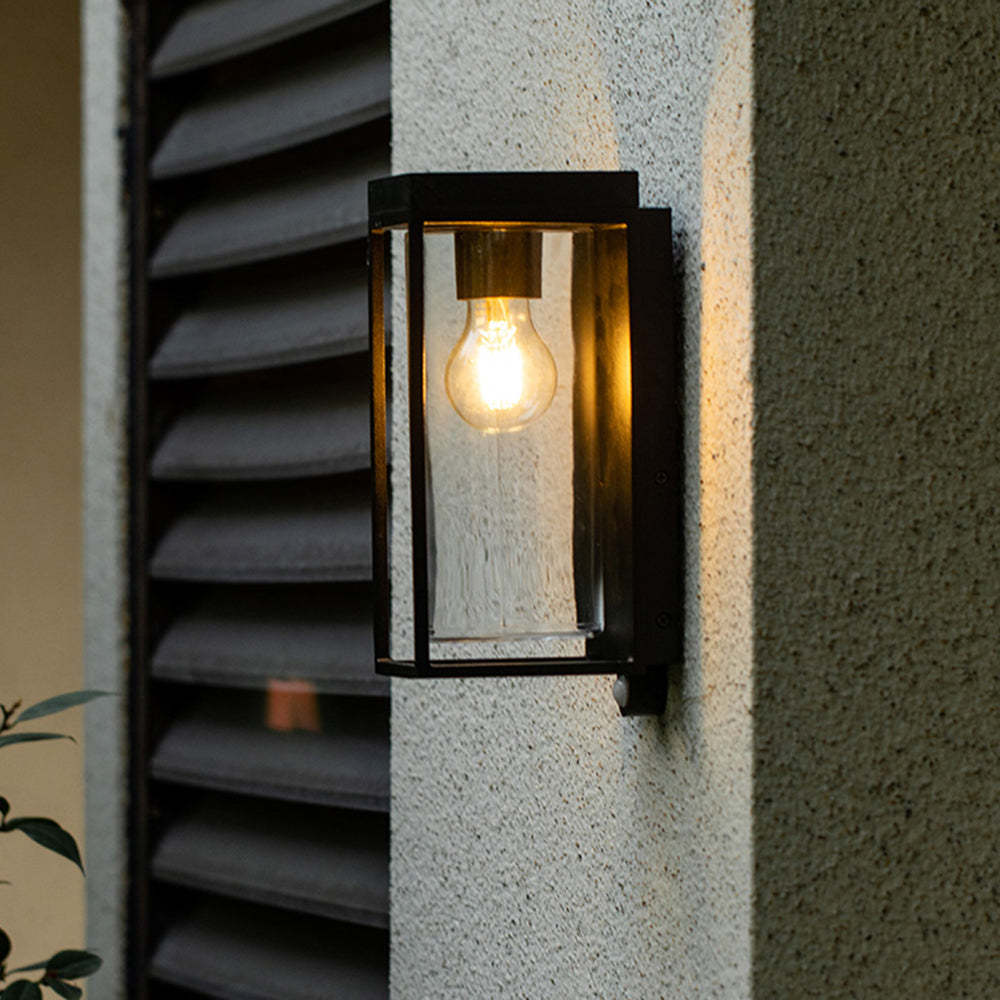 Lampada solare rettangolare da parete Ray — impermeabile IP65, paralume in vetro, lampadina LED a luce calda inclusa