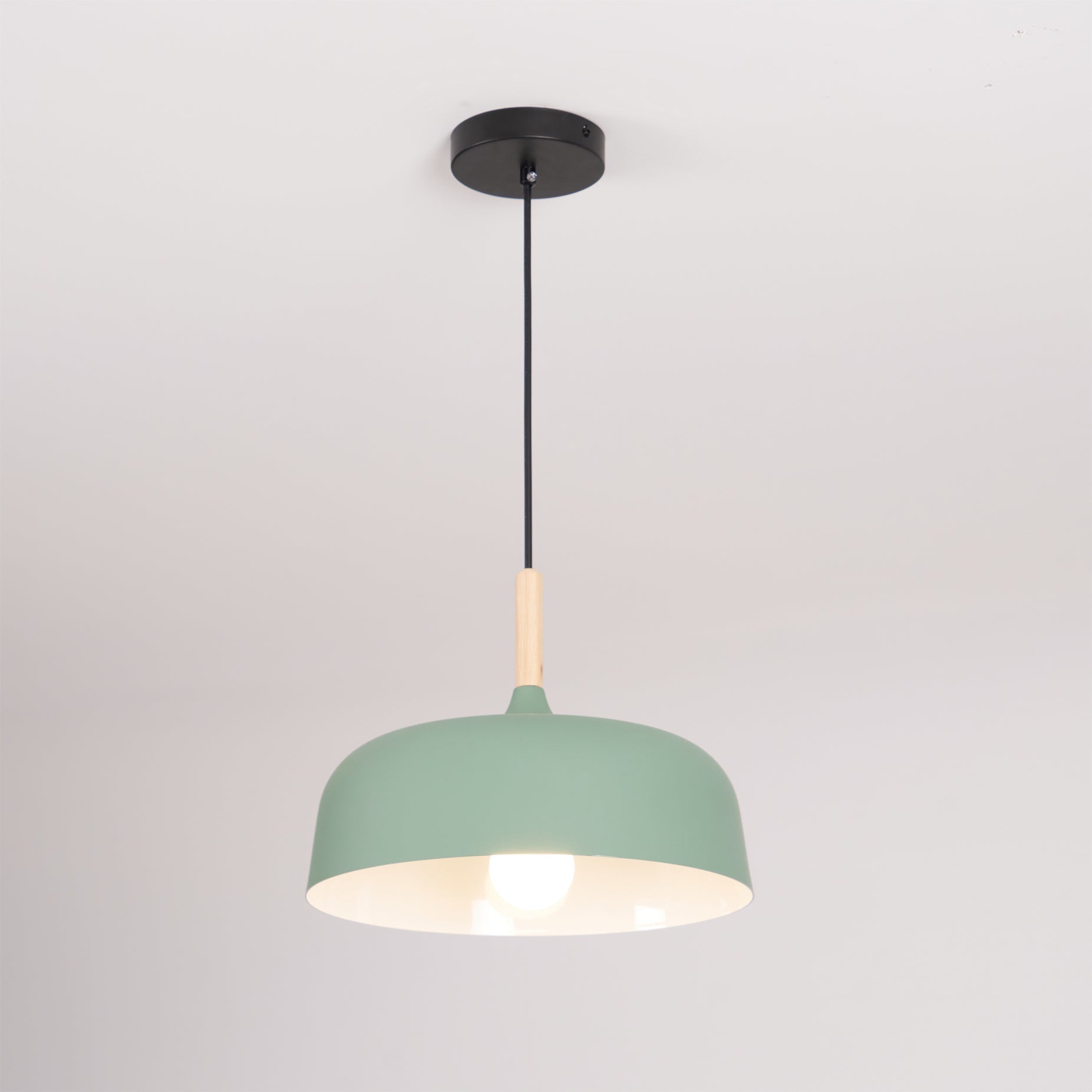 Meşe palamudu sarkıt lamba — minimalist İskandinav tarzı