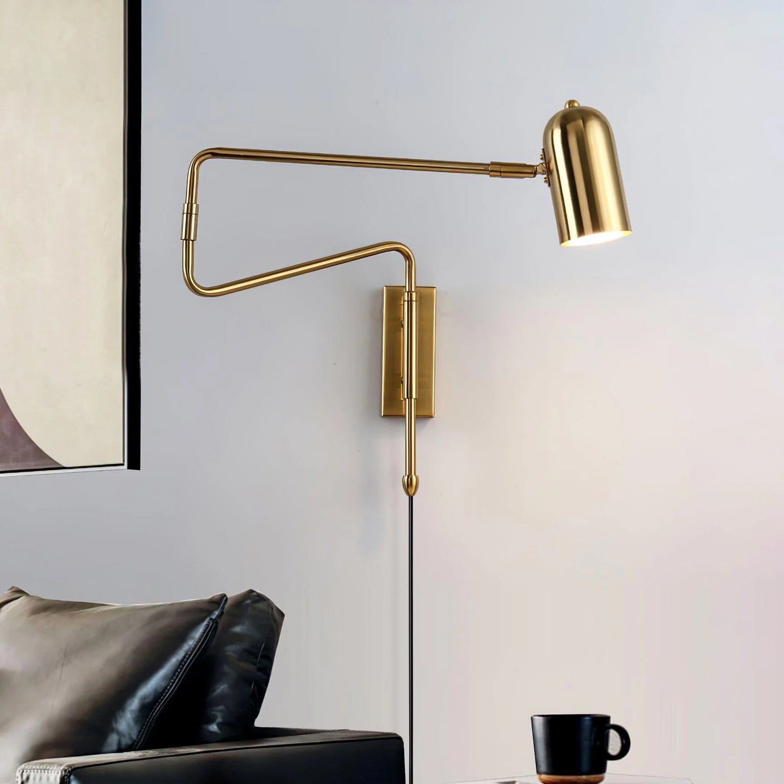 Nástěnná lampa do zásuvky — nastavitelné výkyvné rameno