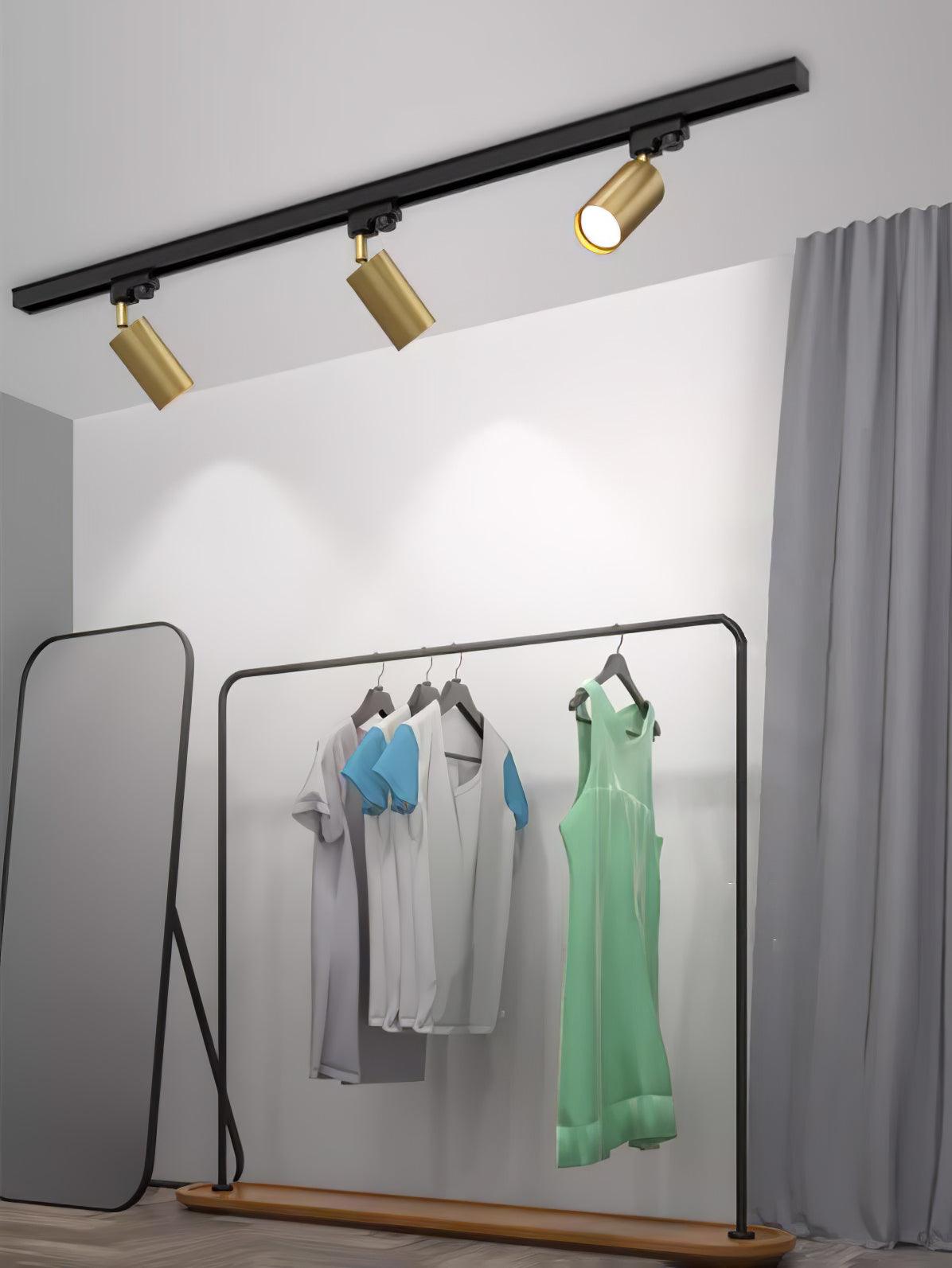 Regulowana sufitowa lampa na szynie z reflektorem — przegub obrotowy 325°, skupiona wiązka 24°