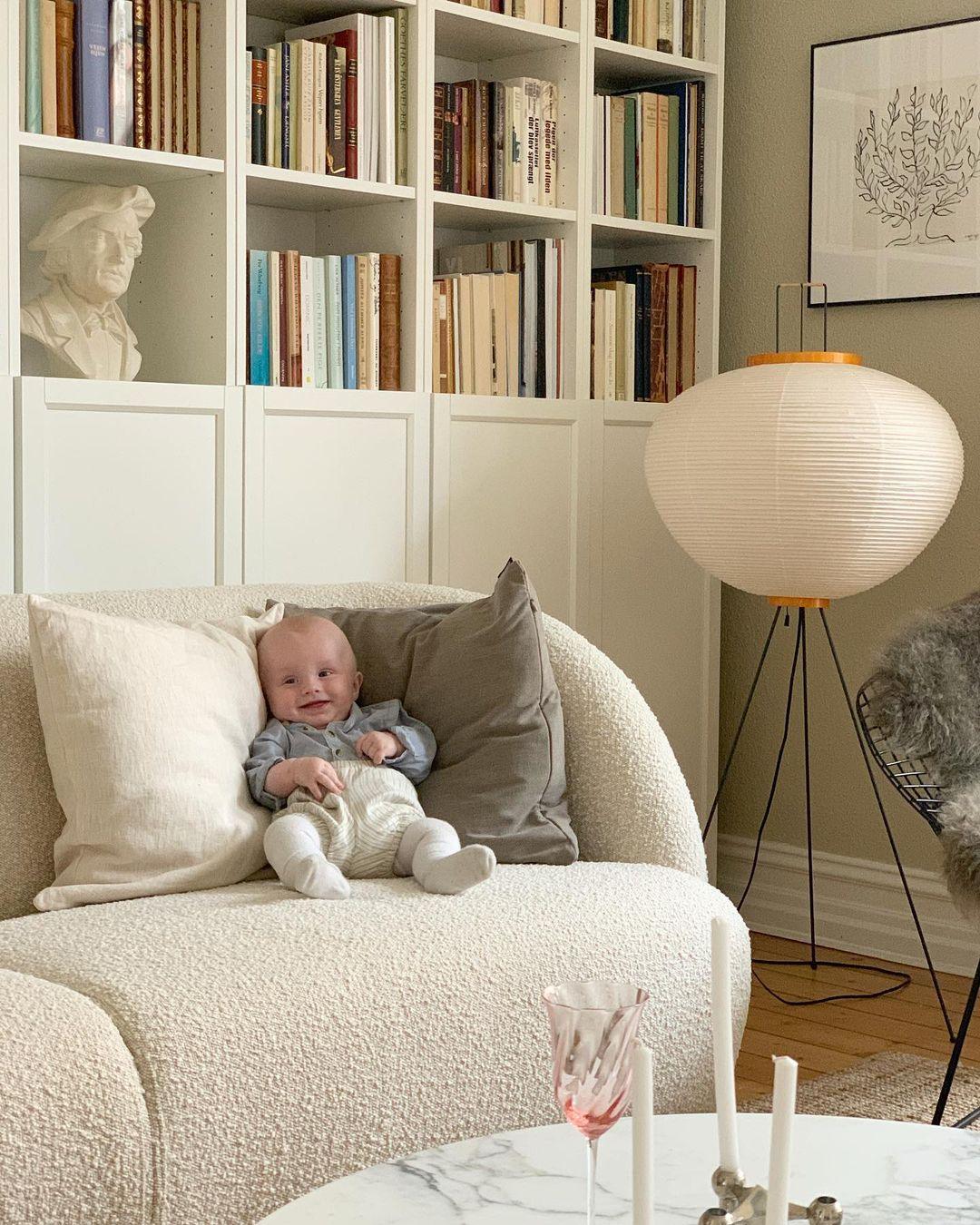 Traditionel gulvlampe i rispapir