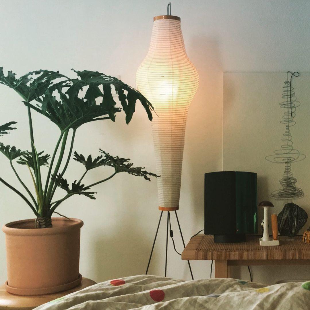 Traditionel gulvlampe i rispapir