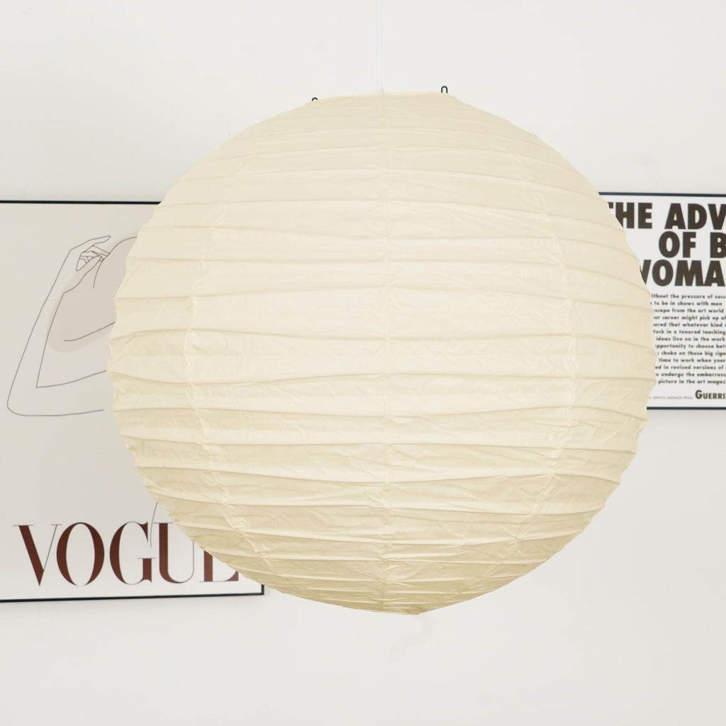 Luna Pendelleuchte mit japanischer Papierkugel — Abgerundete Silhouette