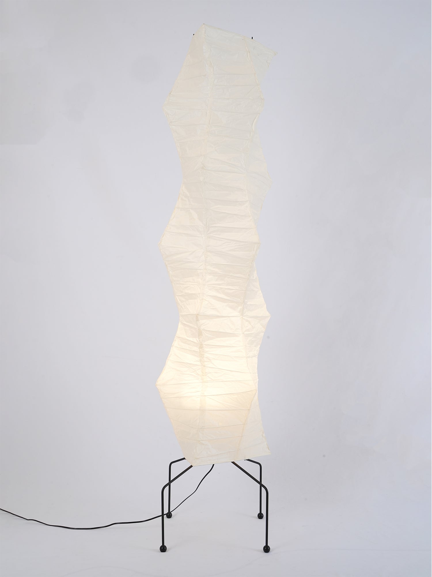 Traditionel gulvlampe i rispapir