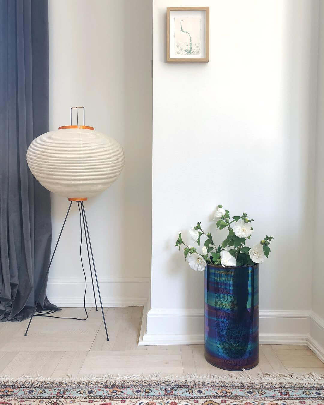 Traditionel gulvlampe i rispapir