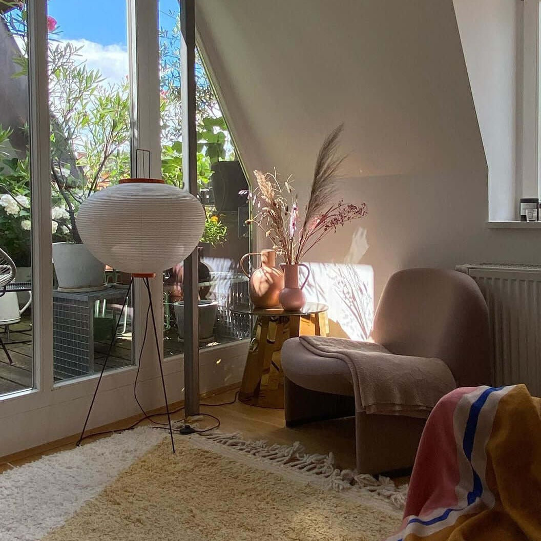 NovaLume Rispapir Gulvlampe Minimalistisk Design Tidløs Varme
