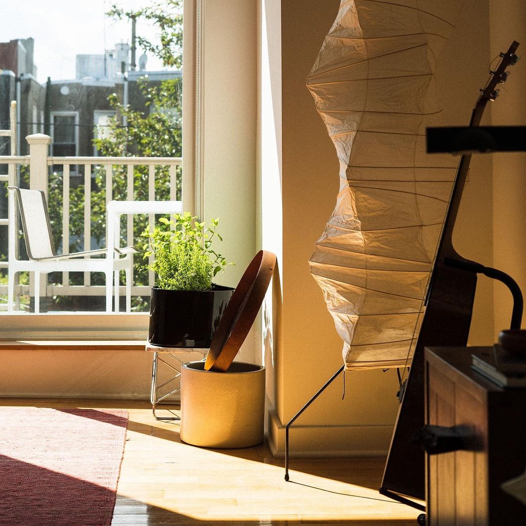 Traditionel gulvlampe i rispapir