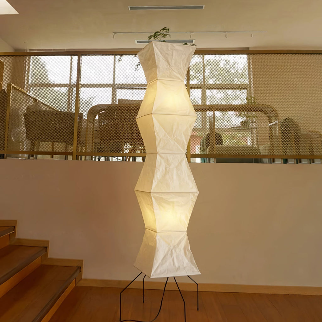 Traditionel gulvlampe i rispapir