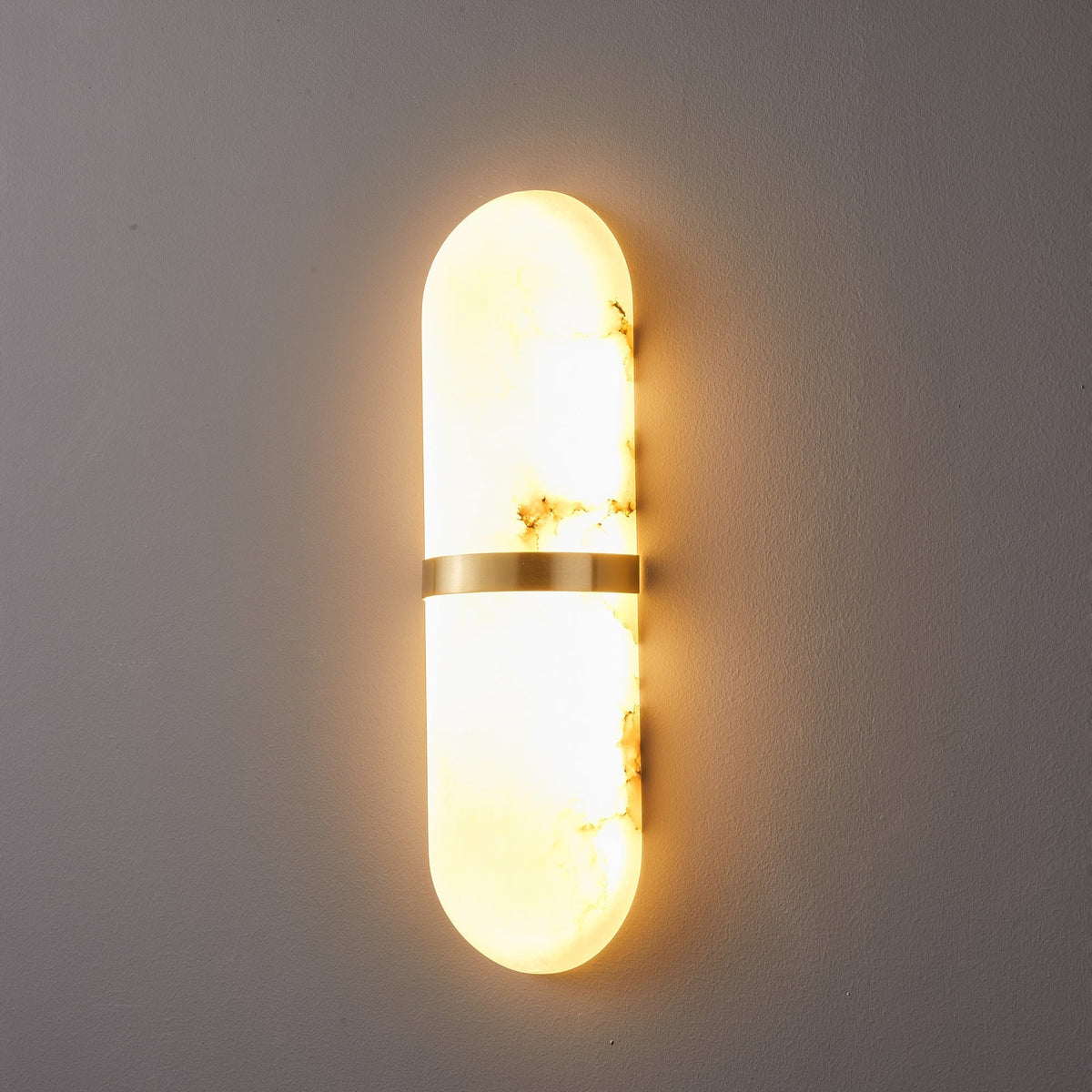 Lampada da parete a pillola in alabastro Ostruvyd — design di lusso