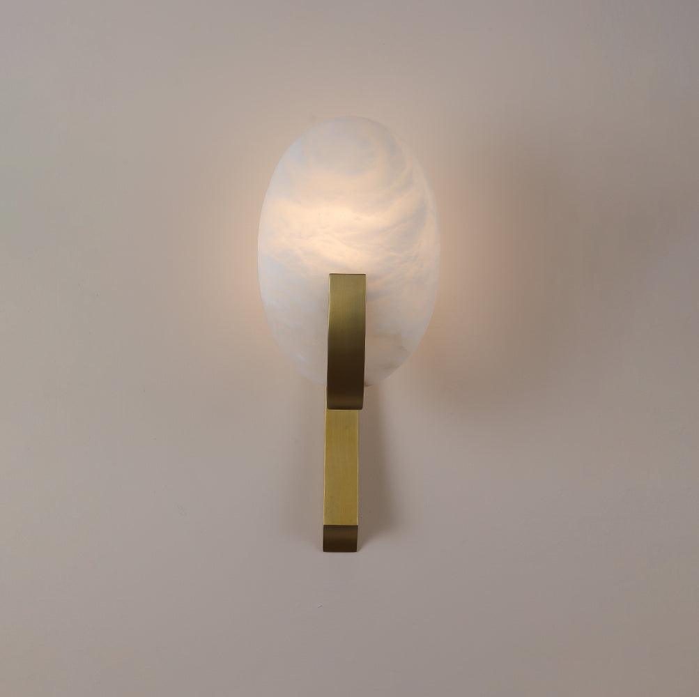 Alice Lampada da parete minimalista in alabastro — Supporto in ottone, attacco E14