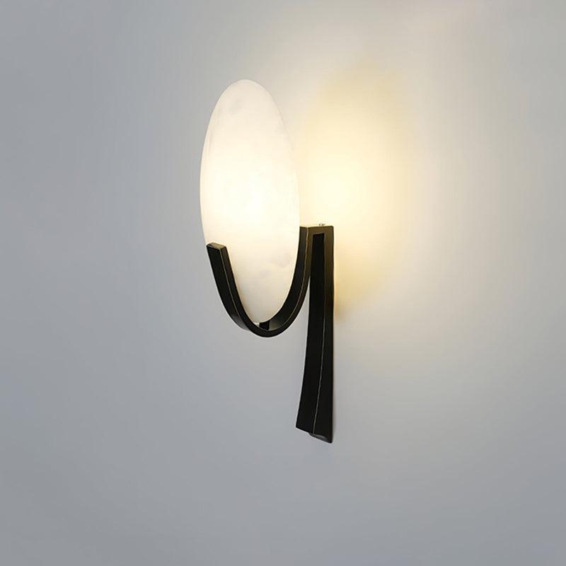 Alice Lampada da parete minimalista in alabastro — Supporto in ottone, attacco E14