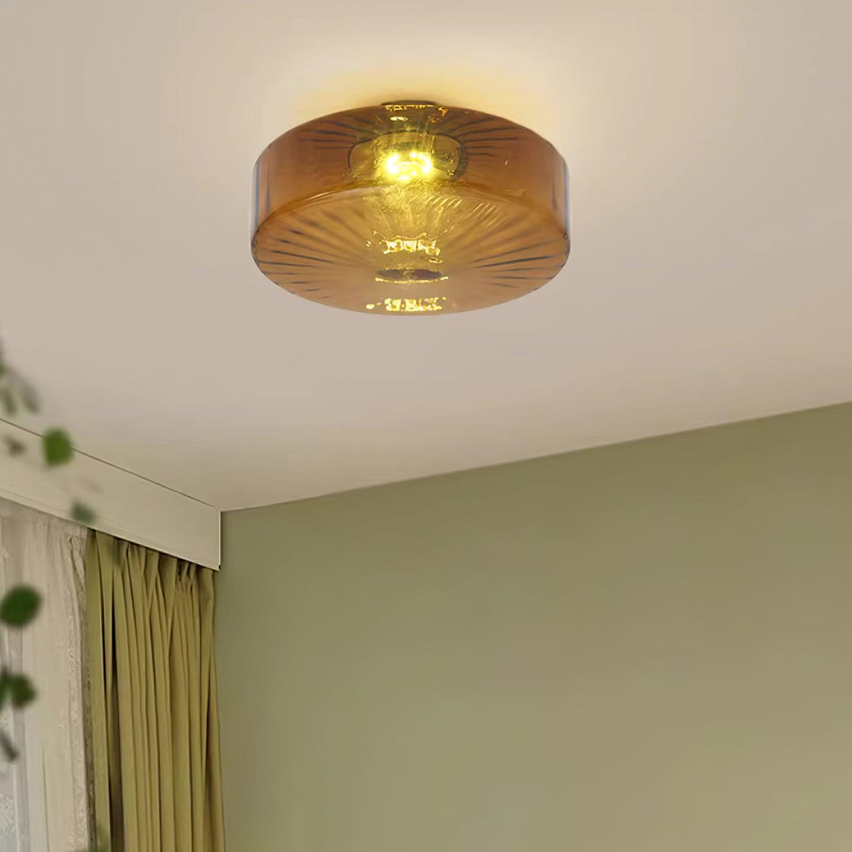 Plafonnier en verre ambré June — Abat-jour à motif rayonnant