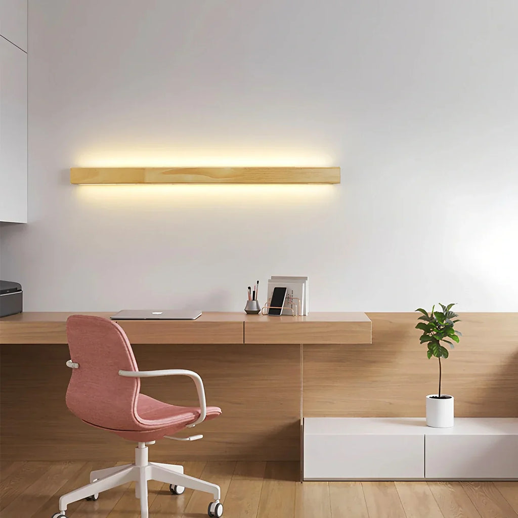 Arlo lineært vegglampe i tre for gang - Orntli