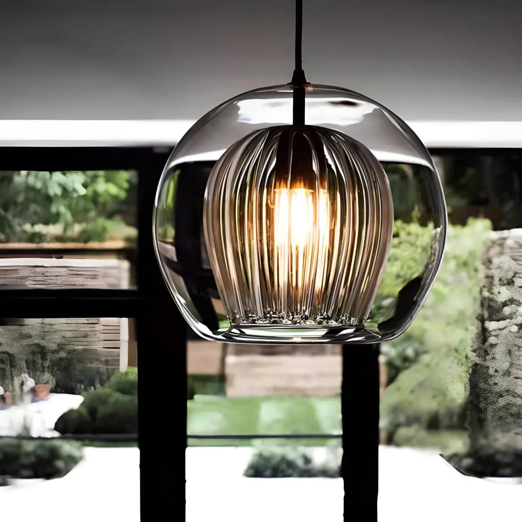 北欧風ガラス球形吊り下げ灯具 モダンな室内用 - Orntli