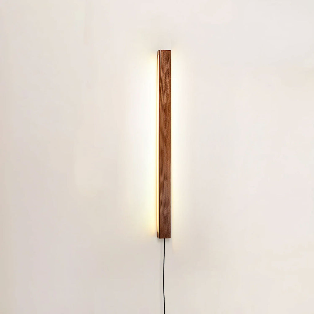 Arlo Linear Wood Plug-in Wall Light - Vakkerlight
