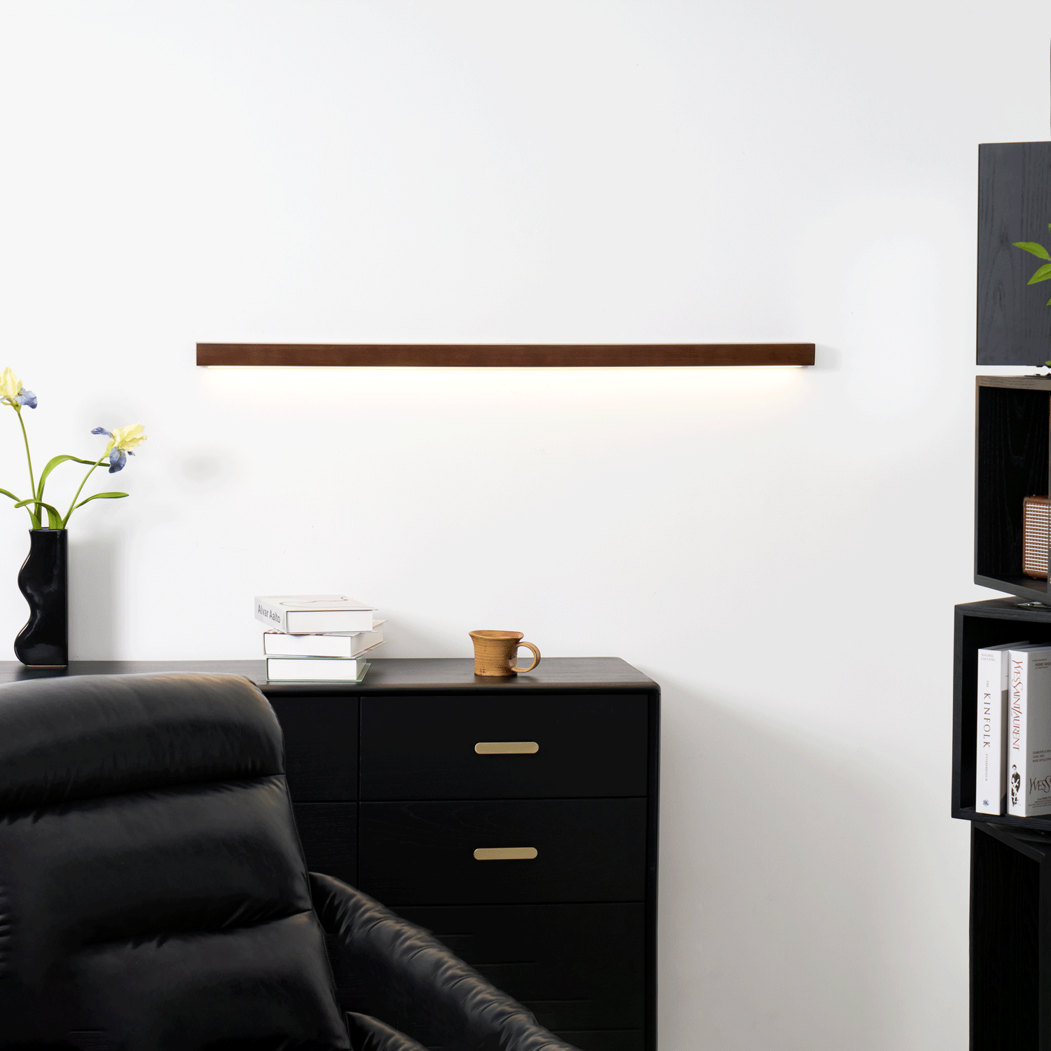 Arlo Linear Wood Wall Light — Slim Dual-Mount Design