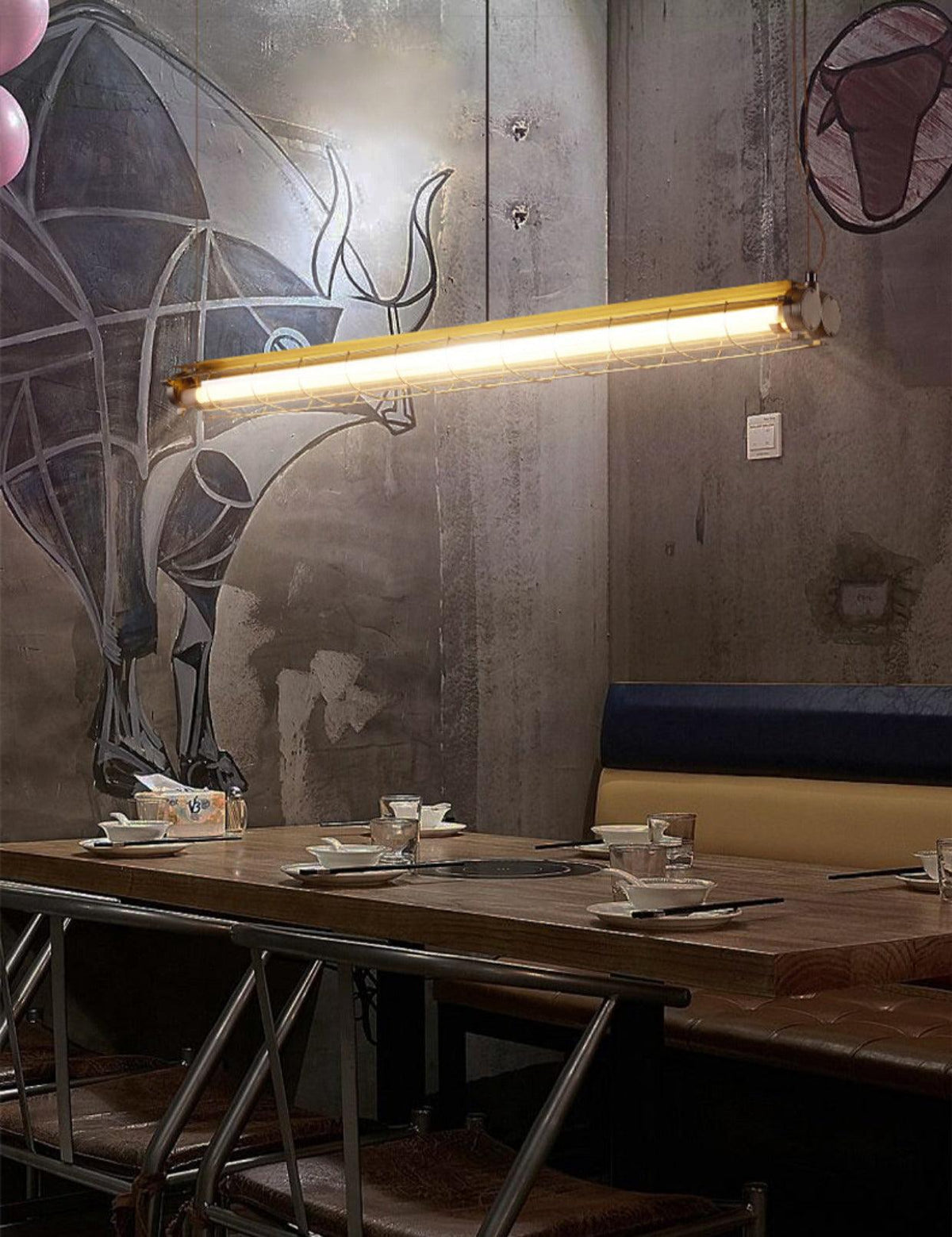 מנורת תלייה קווית תעשייתית Arorisra, 123cm, LED מובנה