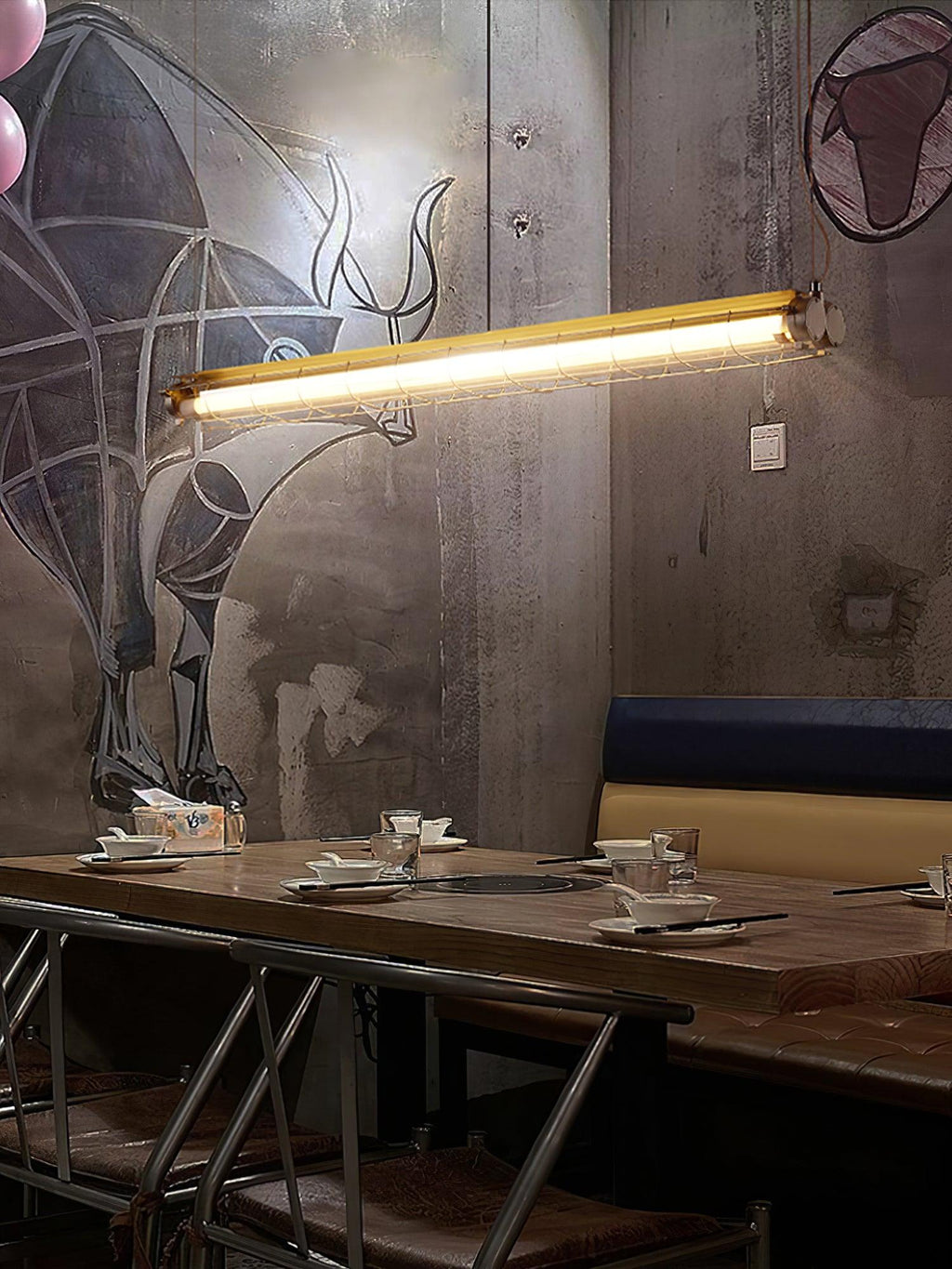 מנורת תלייה קווית תעשייתית Arorisra, 123cm, LED מובנה