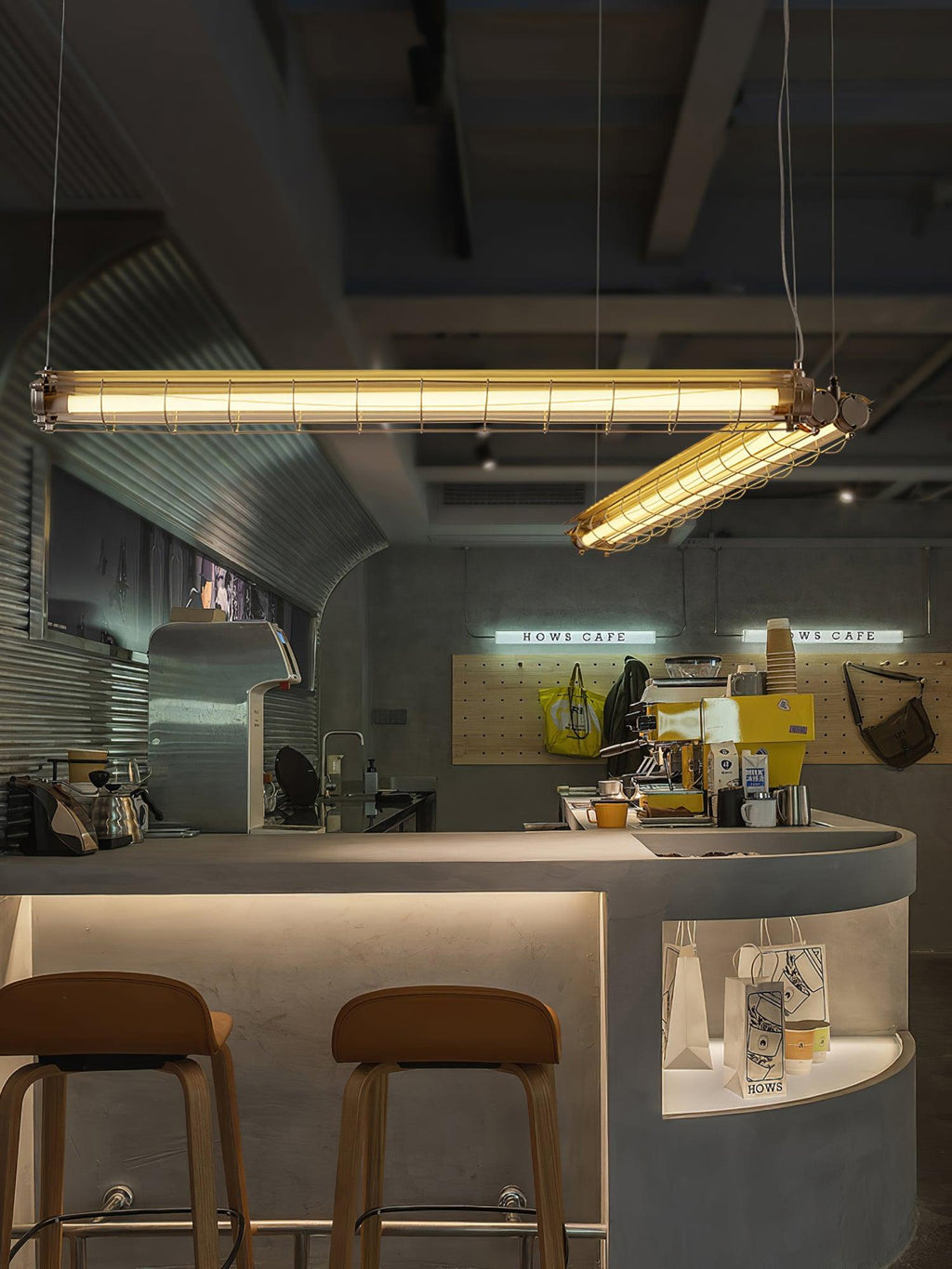 מנורת תלייה קווית תעשייתית Arorisra, 123cm, LED מובנה