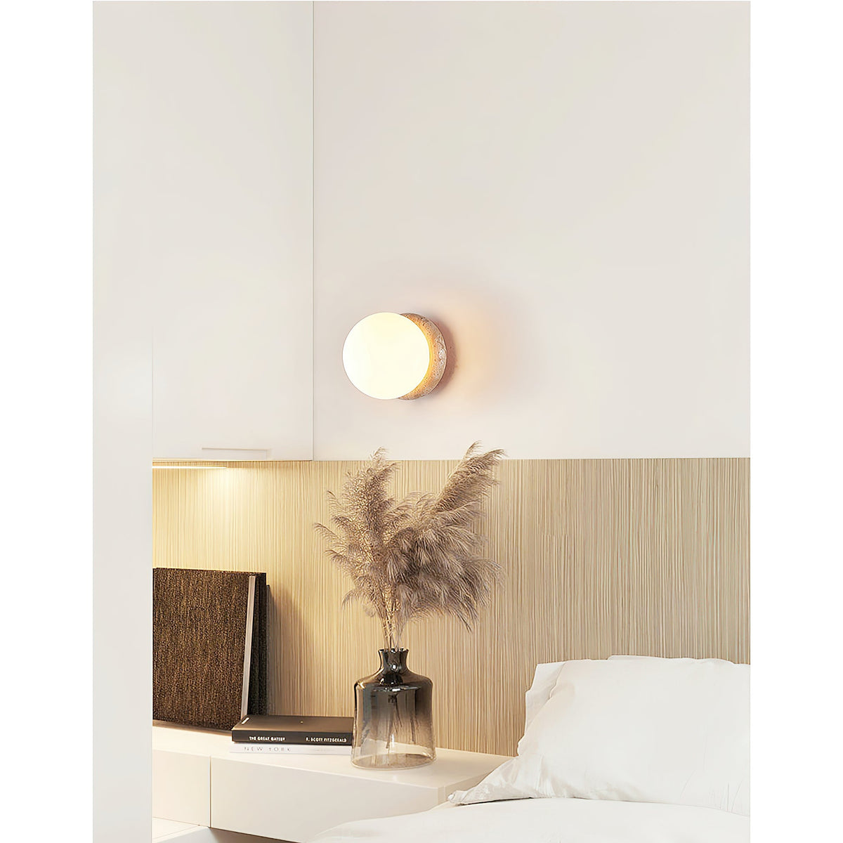 Blikuvys moderne minimalistisk vegglampe i travertinglass — 16X16X16CM