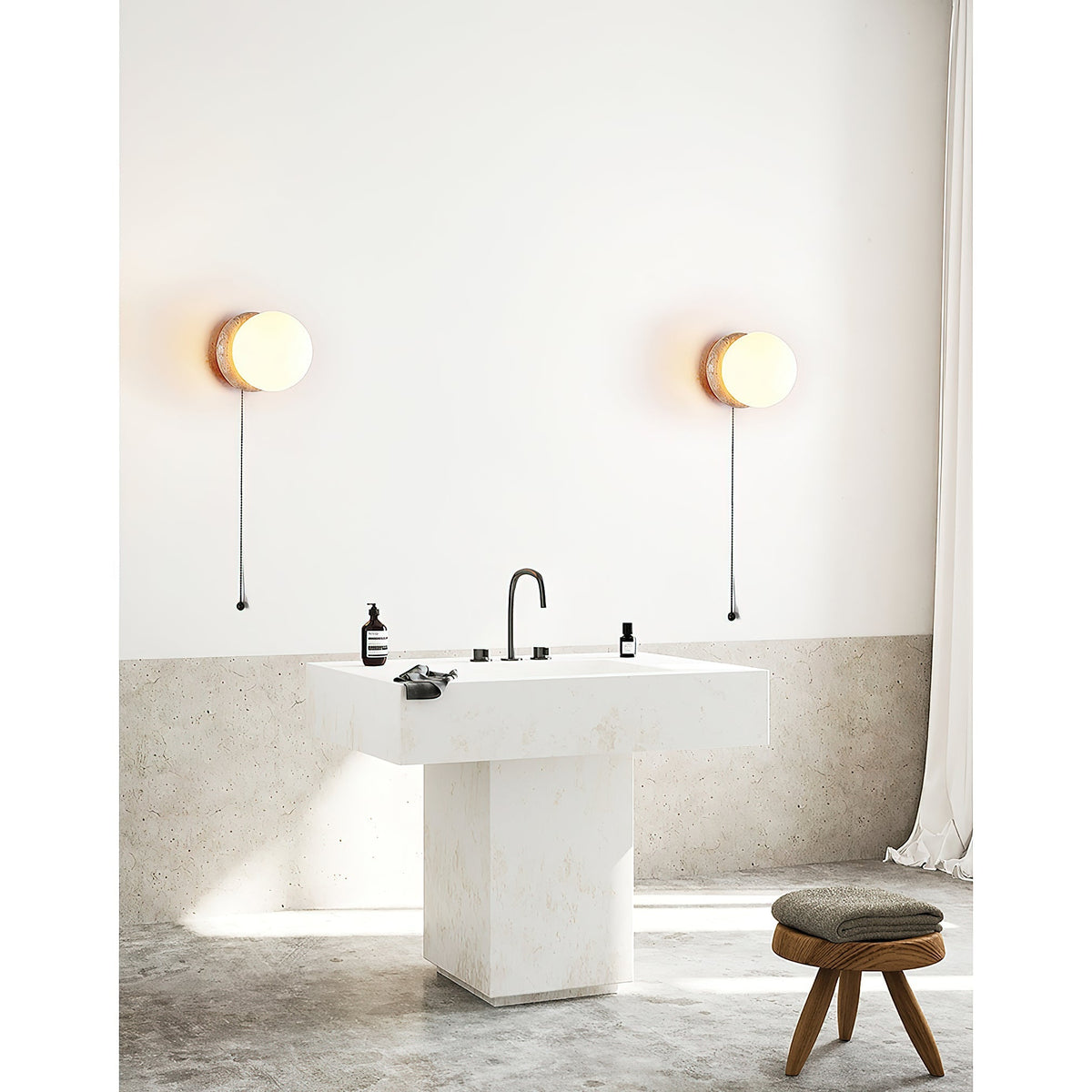 Blikuvys moderne minimalistisk vegglampe i travertinglass — 16X16X16CM