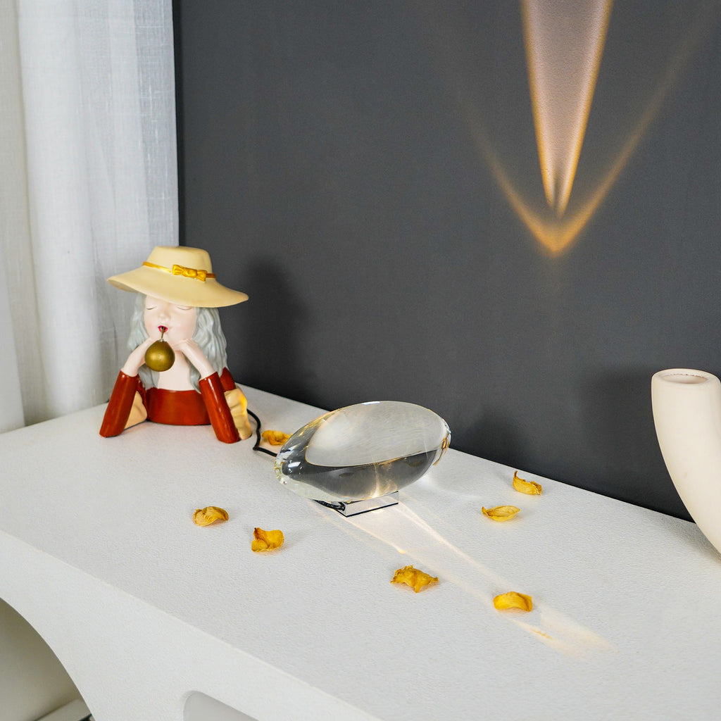 Atman Sculptural Table Lamp — Oval Silhouette, Soft Ambient Glow