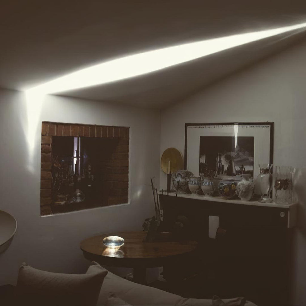 Atman Sculptural Table Lamp — Oval Silhouette, Soft Ambient Glow