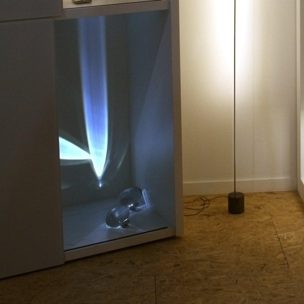 Atman Sculptural Table Lamp — Oval Silhouette, Soft Ambient Glow