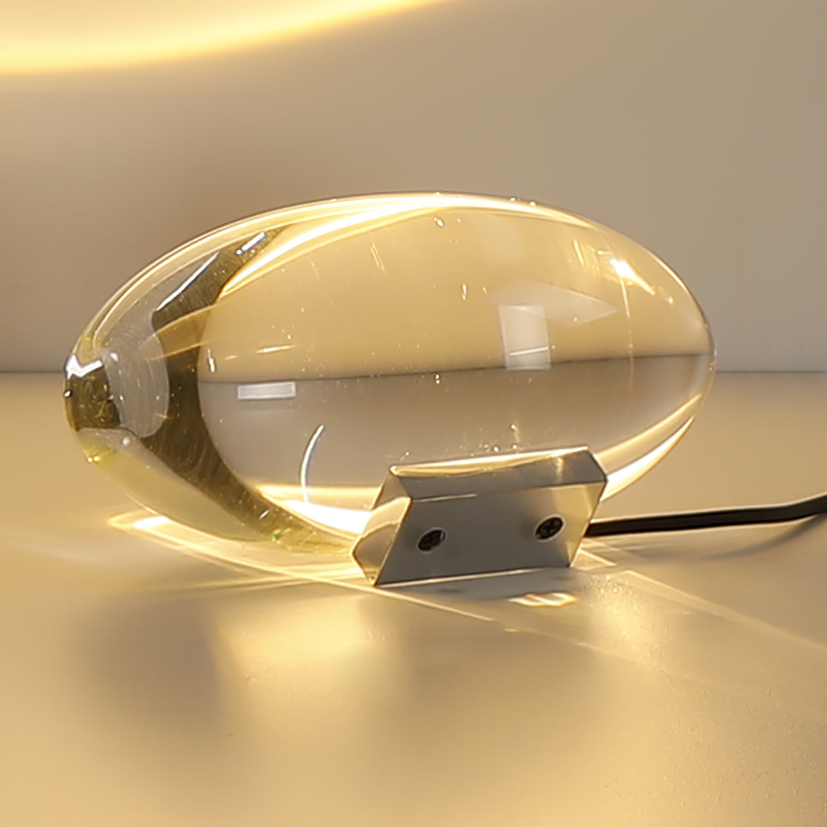 Atman Sculptural Table Lamp — Oval Silhouette, Soft Ambient Glow
