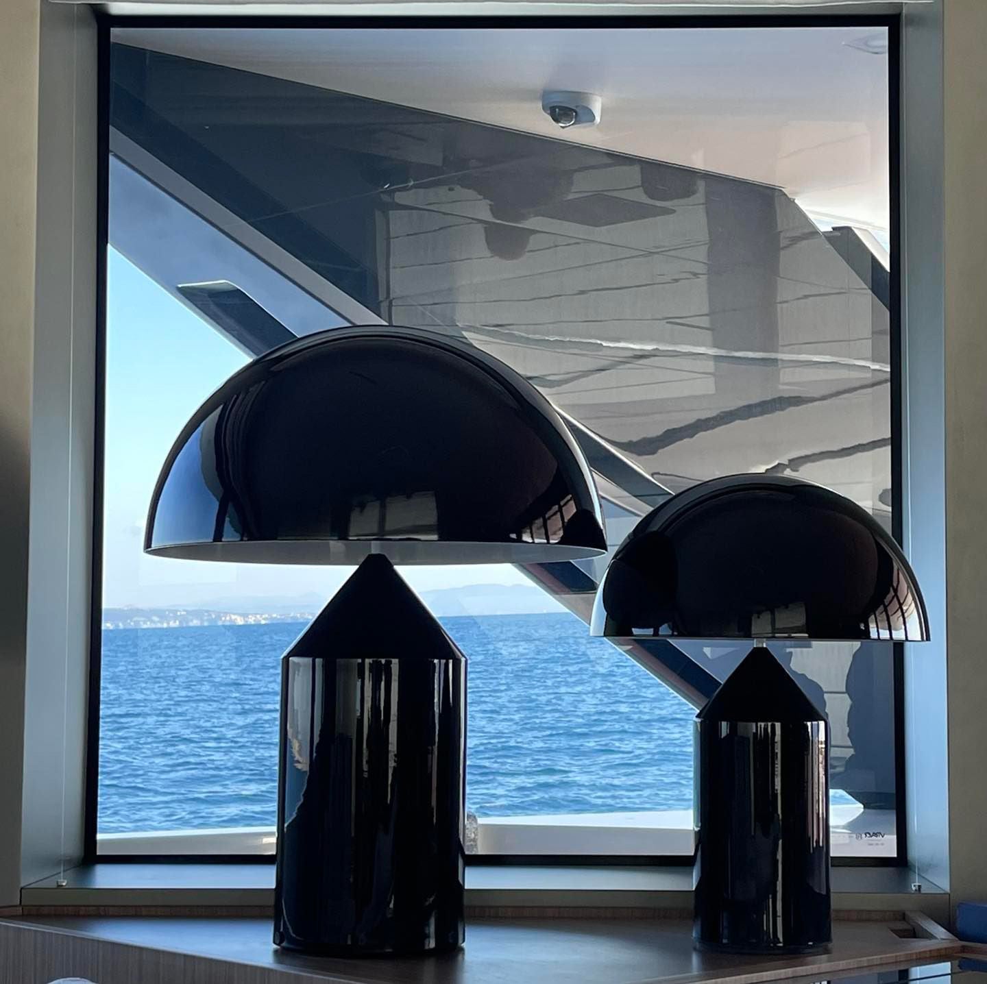 Atollo Geometric Metal Table Lamp
