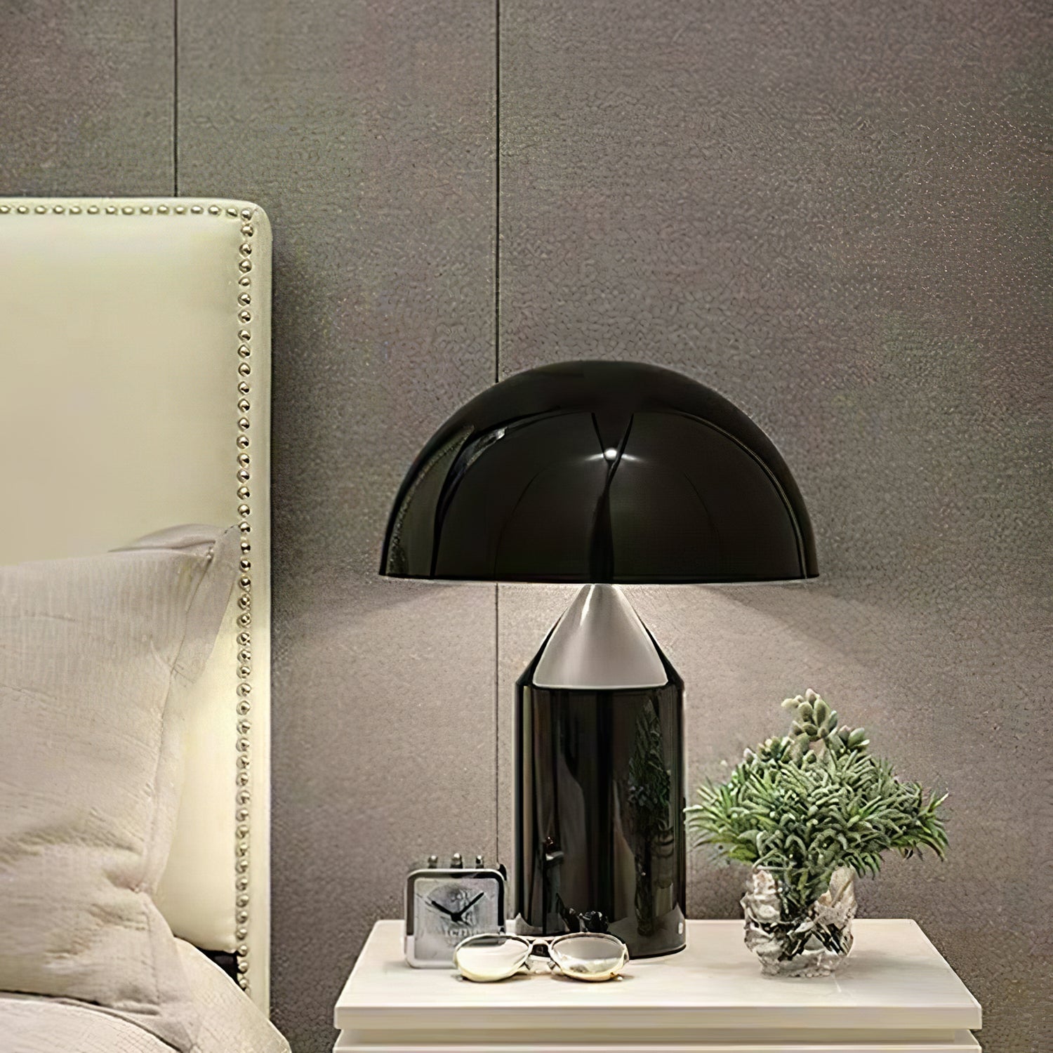 Atollo Geometric Metal Table Lamp