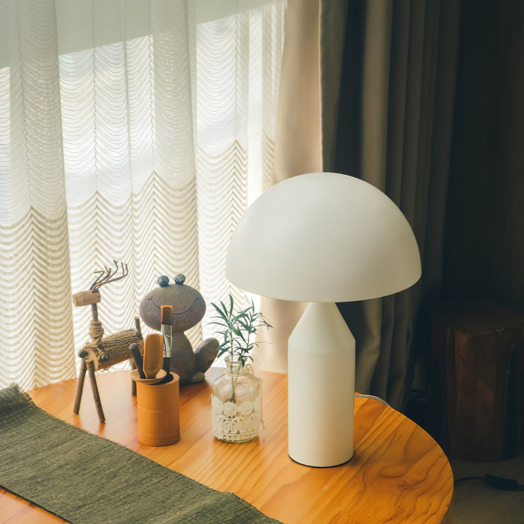 Lampada da tavolo moderna Atollo, oro, finiture opaca e lucida