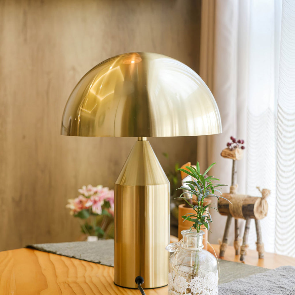 Lampada da tavolo moderna Atollo, oro, finiture opaca e lucida
