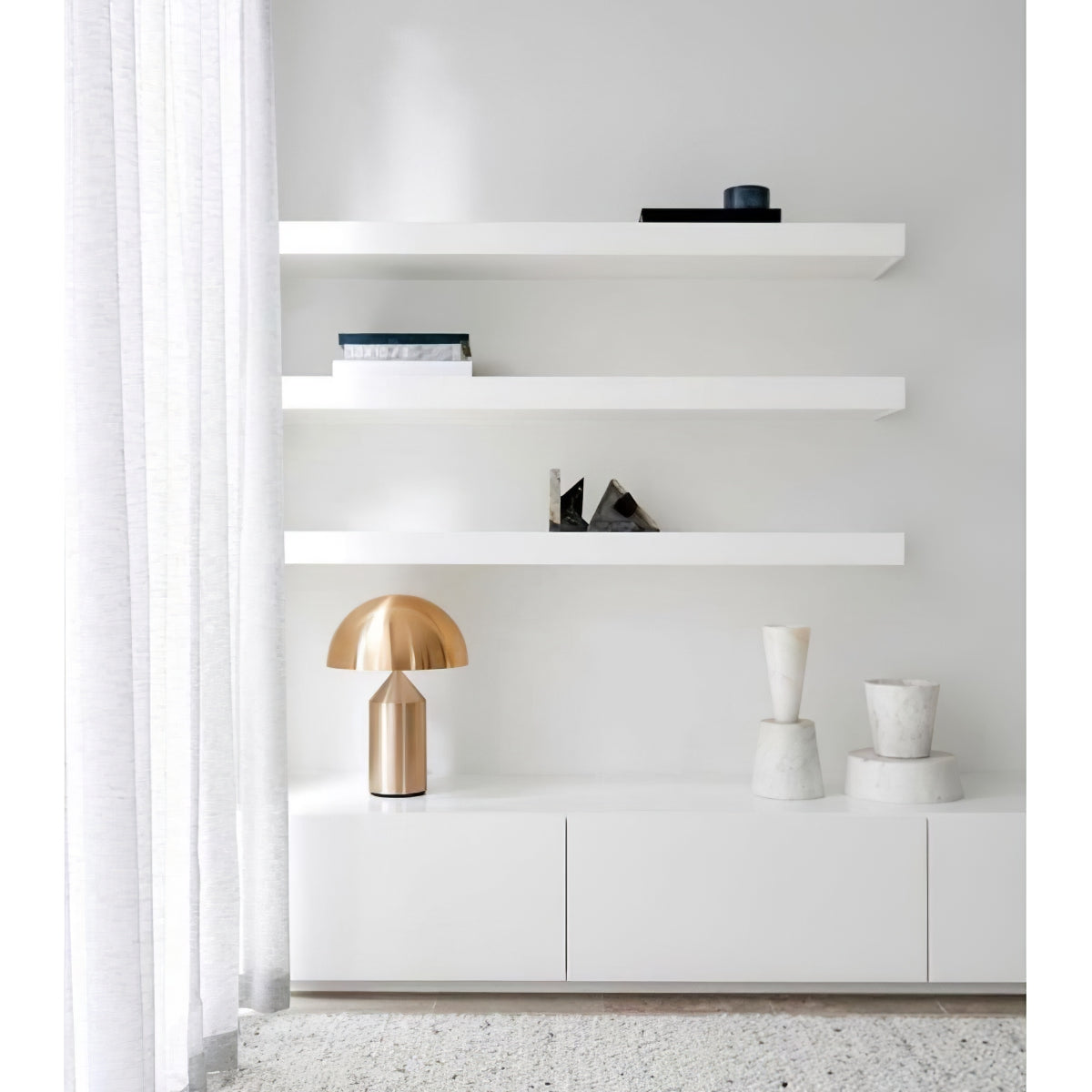Lampada da tavolo moderna Atollo, oro, finiture opaca e lucida