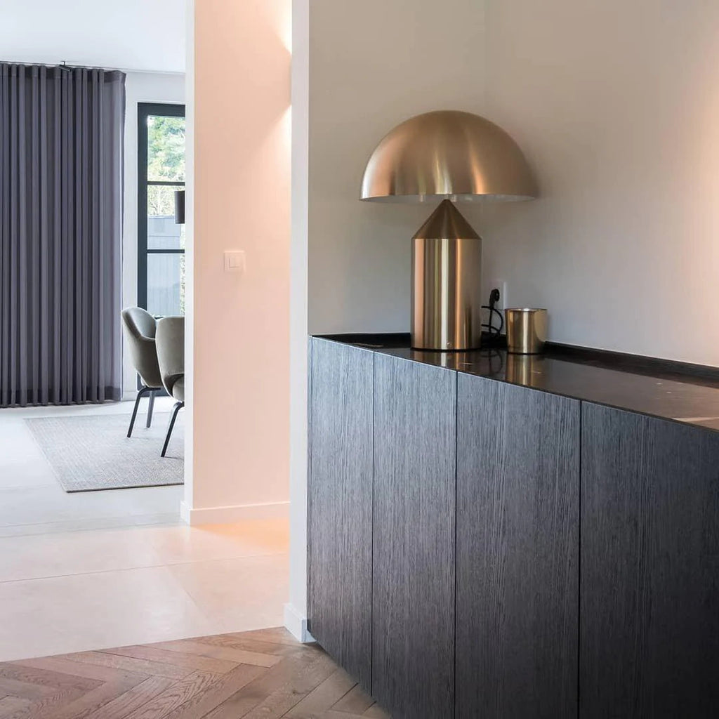 Lampada da tavolo moderna Atollo, oro, finiture opaca e lucida