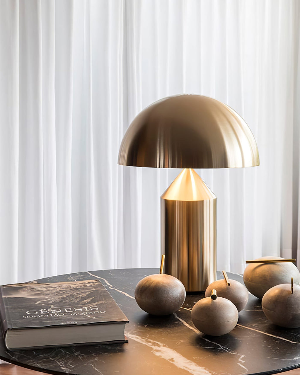 Lampada da tavolo moderna Atollo, oro, finiture opaca e lucida
