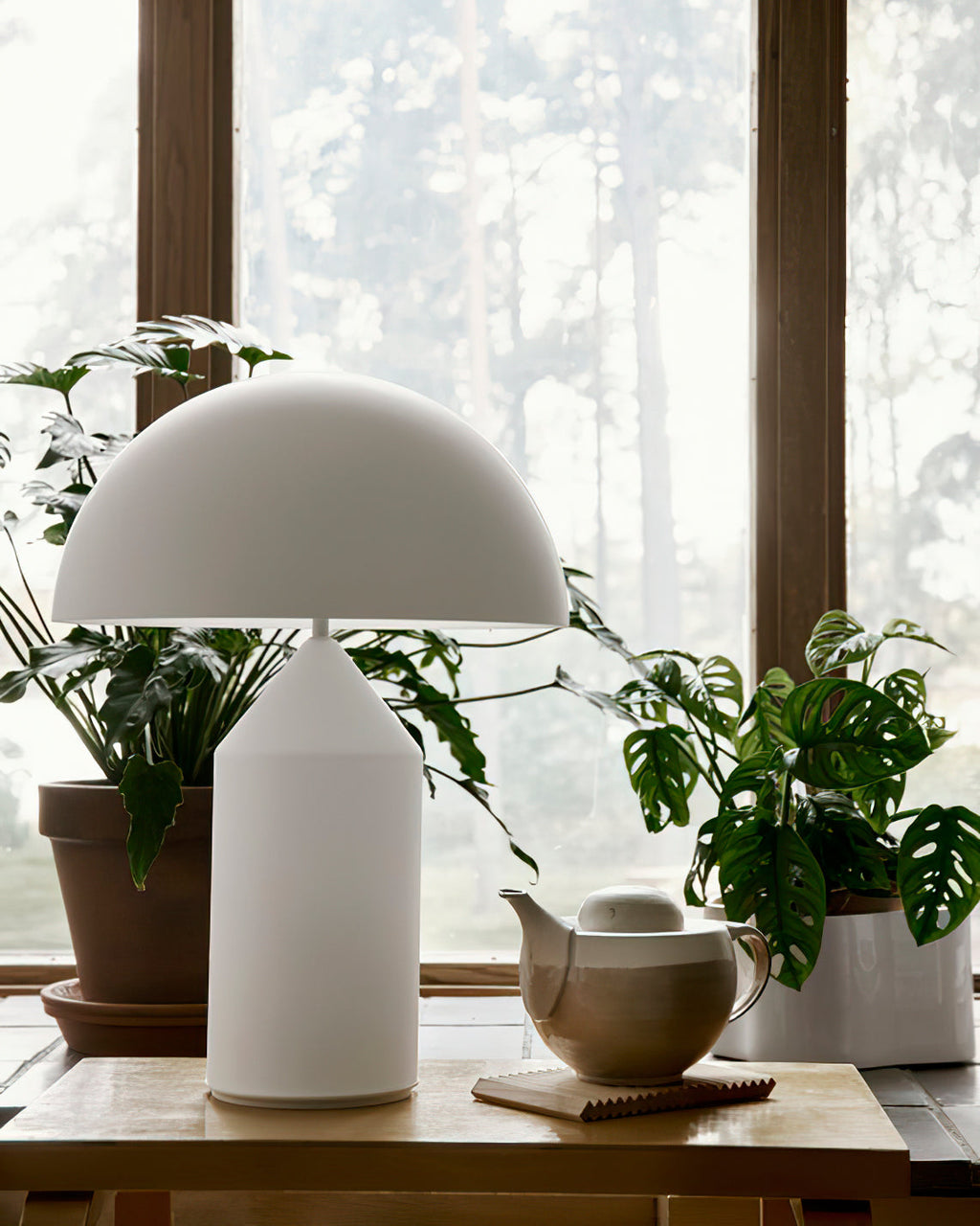 Lampada da tavolo moderna Atollo, oro, finiture opaca e lucida